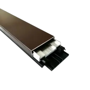 Aluminium klämprofil - anodiserad, med täcklock och tätningar, brun
